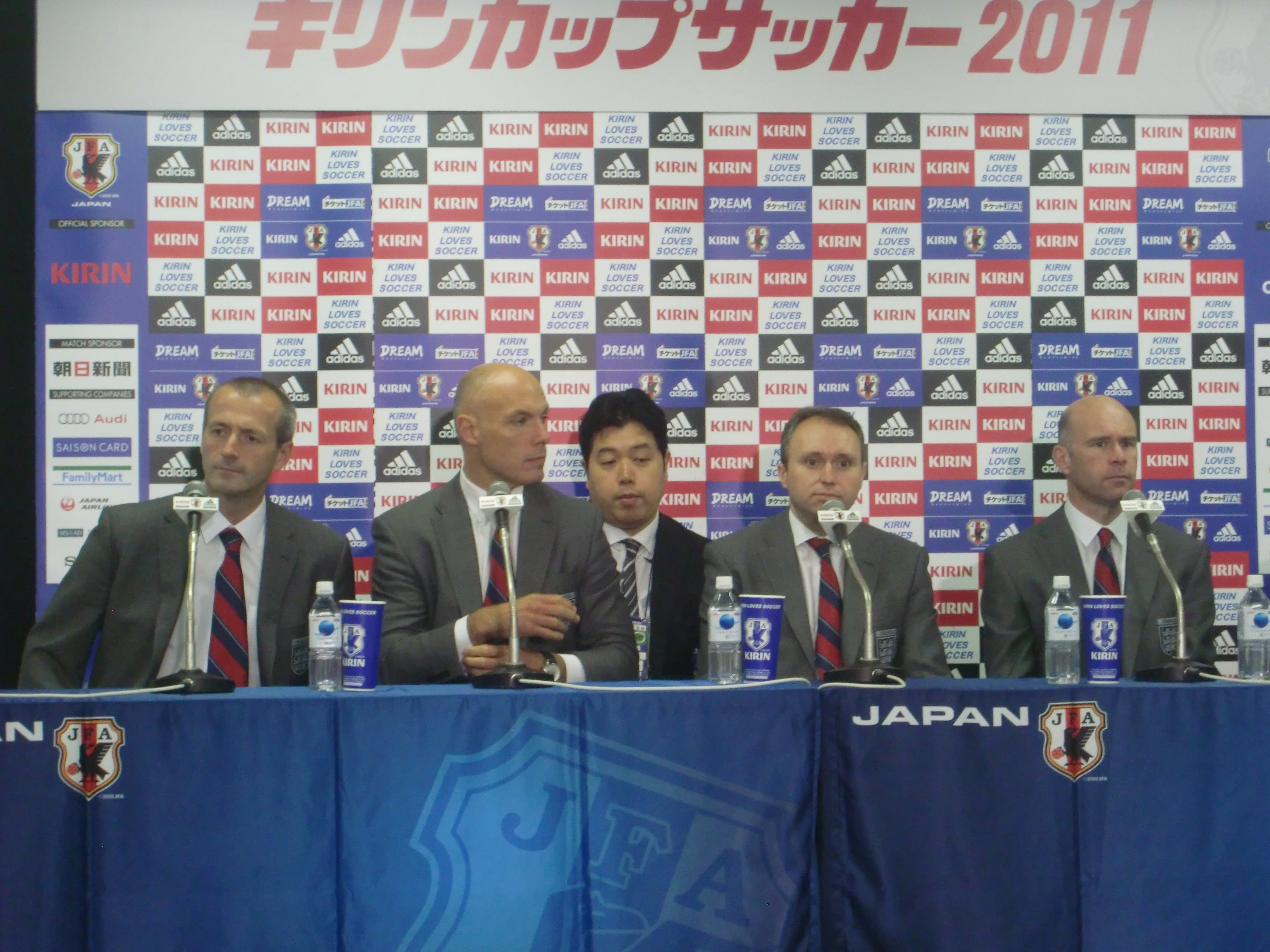 記者会見 ハワード ウェブ マーティン アトキンソン 石井紘人のfootball Referee Journal