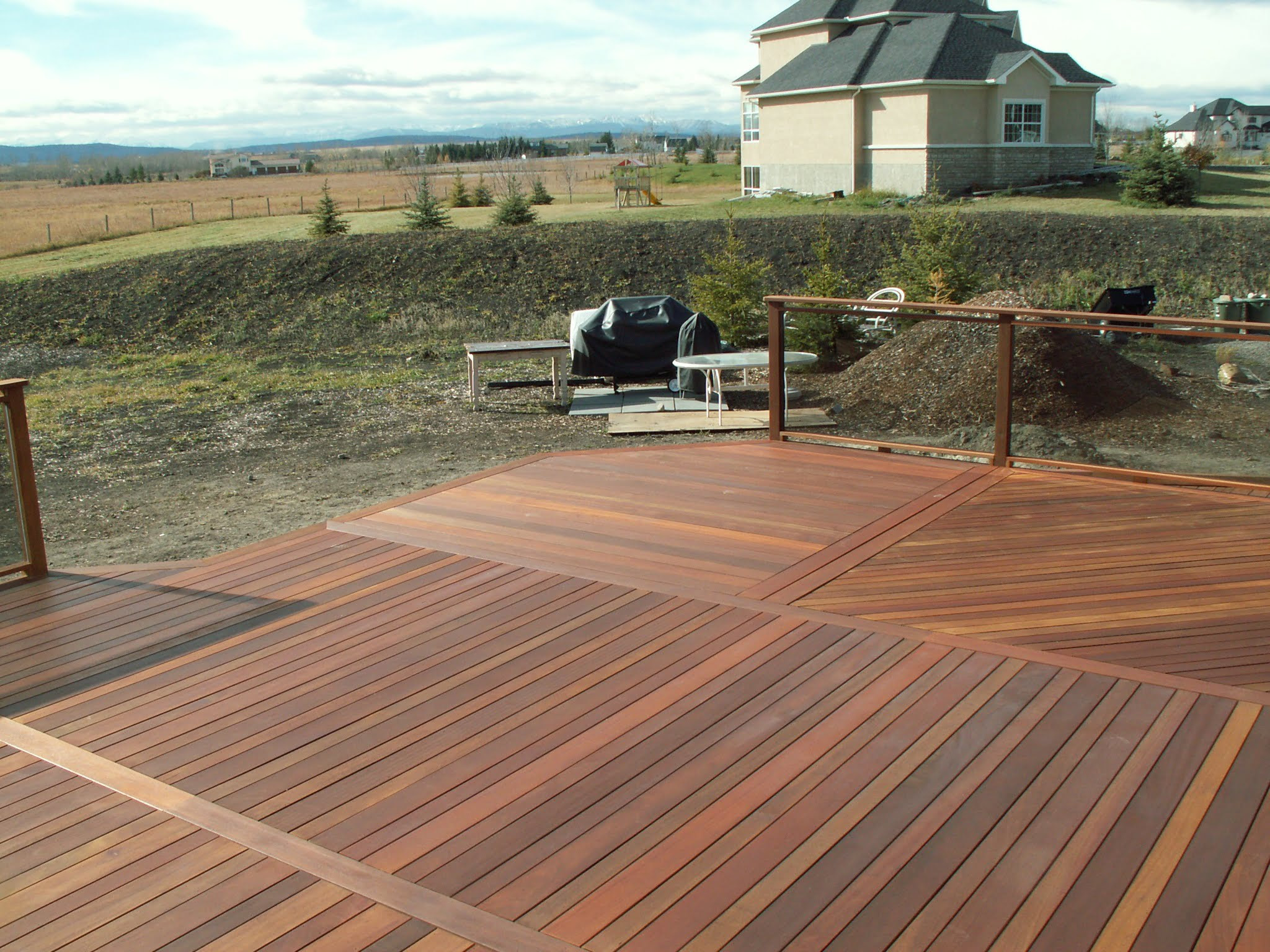 Batu the best choice in hardwood decking Batu the best choice in hardwood decking