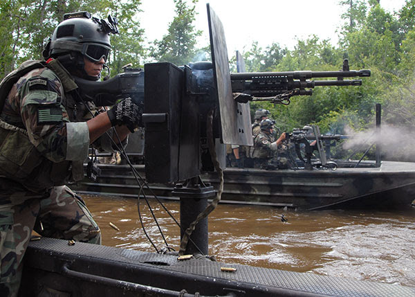 swcc - m240 machine gun
