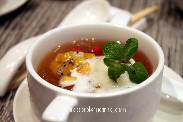 Chilled Lemon Grass Jelly and Aloe Vera topped with Mango and Strawberry