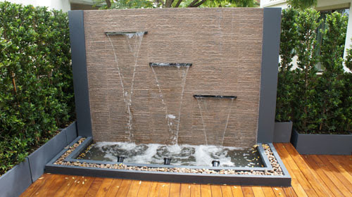 Gold Teak Deck with Modern Water-Wall Feature - Tropical ...