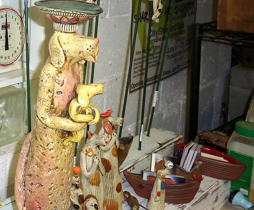 P1010809-2010-04-27-Barry-Gregg-Clay-Works-Moma-Dog-Baby-Dog