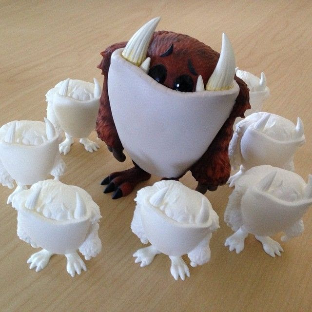 AVAILABLE NOW: Triplikid's unpainted & blank white "Mini Mirth" D.I.Y. Resin Figures!
