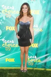 Ashley Tisdale @ Teen Choice Awards 2009