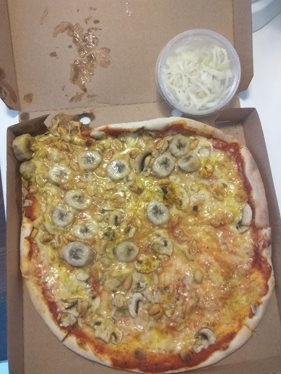 And this one with banana, cheese, mushrooms, peanuts, and curry powder.