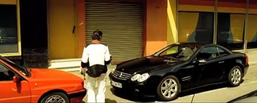 22 voiture Mercedes-Benz SL 2002