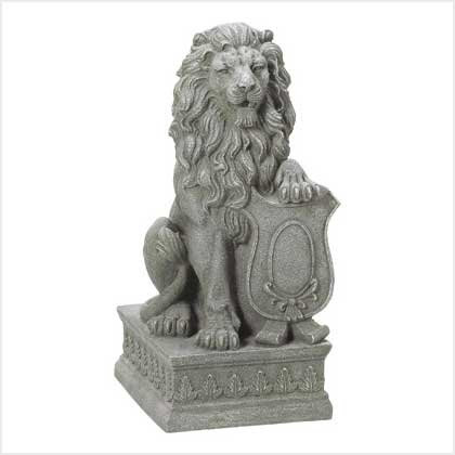 Lion Guardian Crested Shield Home Garden Decor Statue