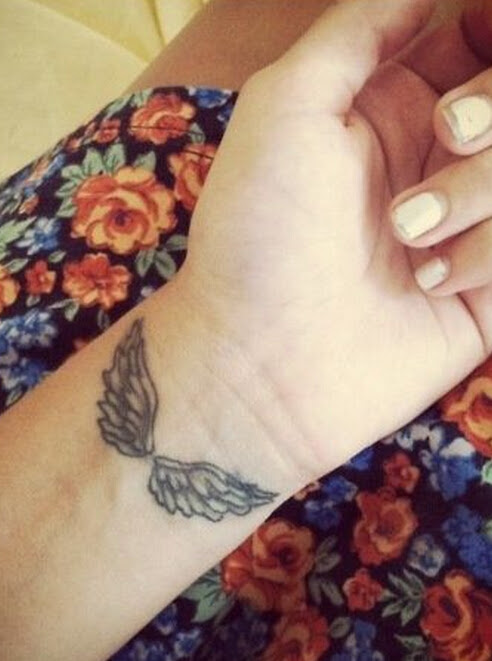 15 Angel Wing Tattoo Designs to Try - Pretty Designs