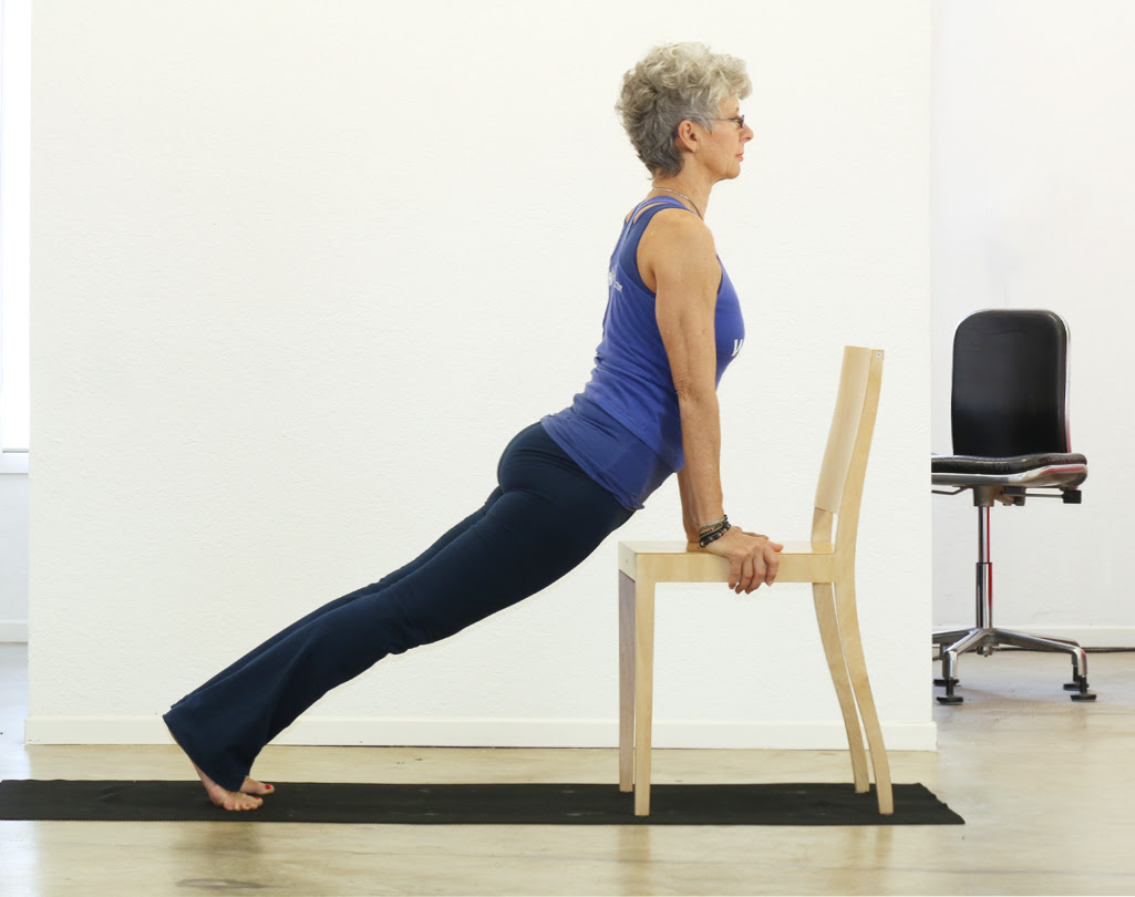 Cobra to Upward-Facing Dog/Bhujangasana to Urdhva Mukha ...