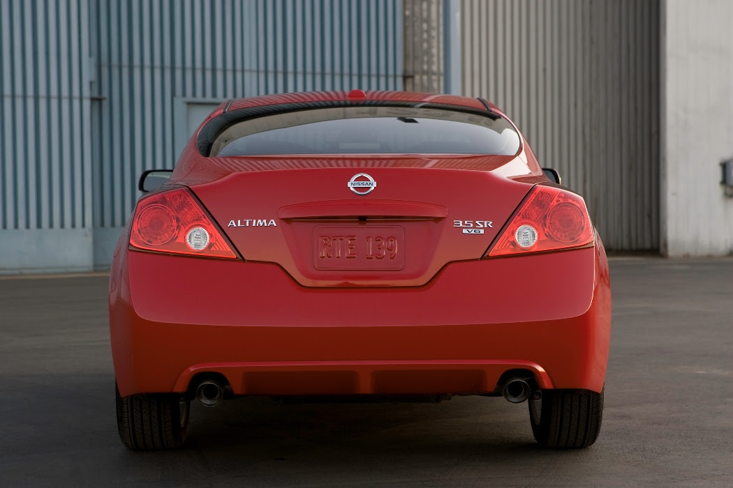 2013 Nissan Altima Coupe Photos  Nissanhelp.com