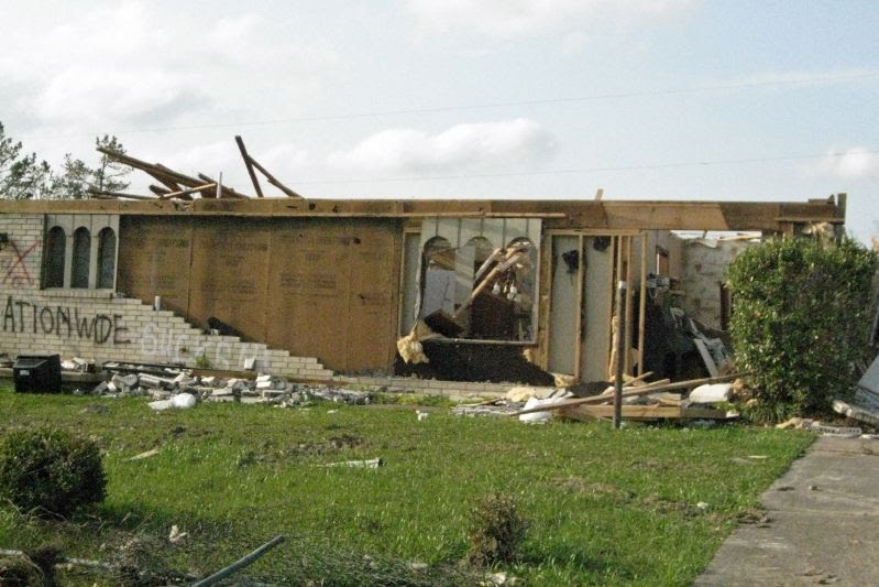 Mena Tornado 2009 49