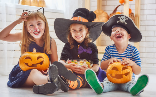 ハロウィンのお菓子をねだる言葉にかける言葉は 飾り付けた家だけ 日本のイベント行事 Com