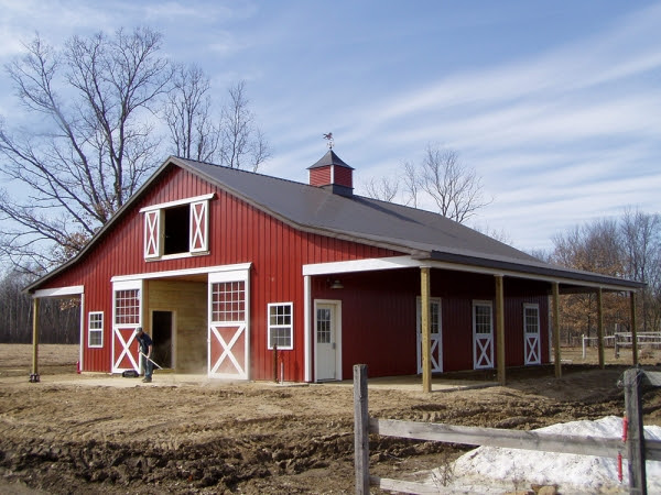 36 x 48 x 13 horse barn - michigan equestrian horse barn