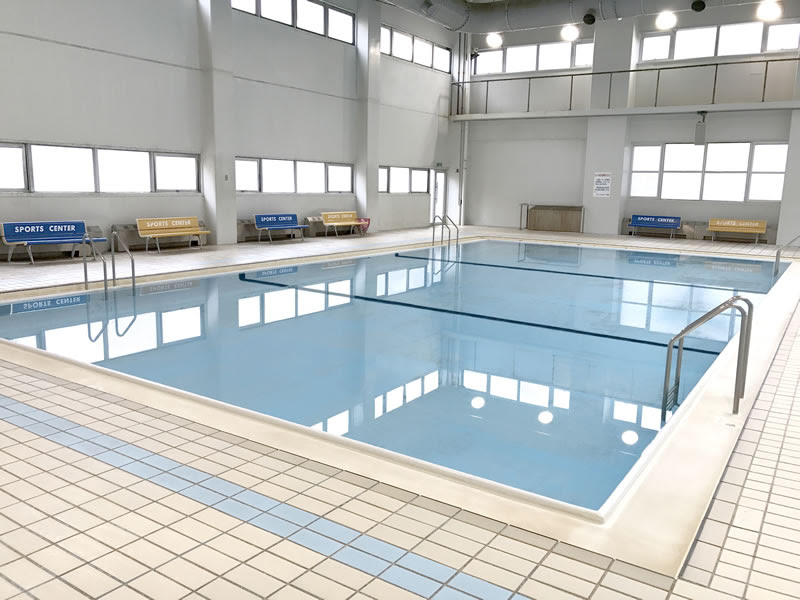 江戸川区スポーツセンター 室内プールも卓球もバトミントンも出来る