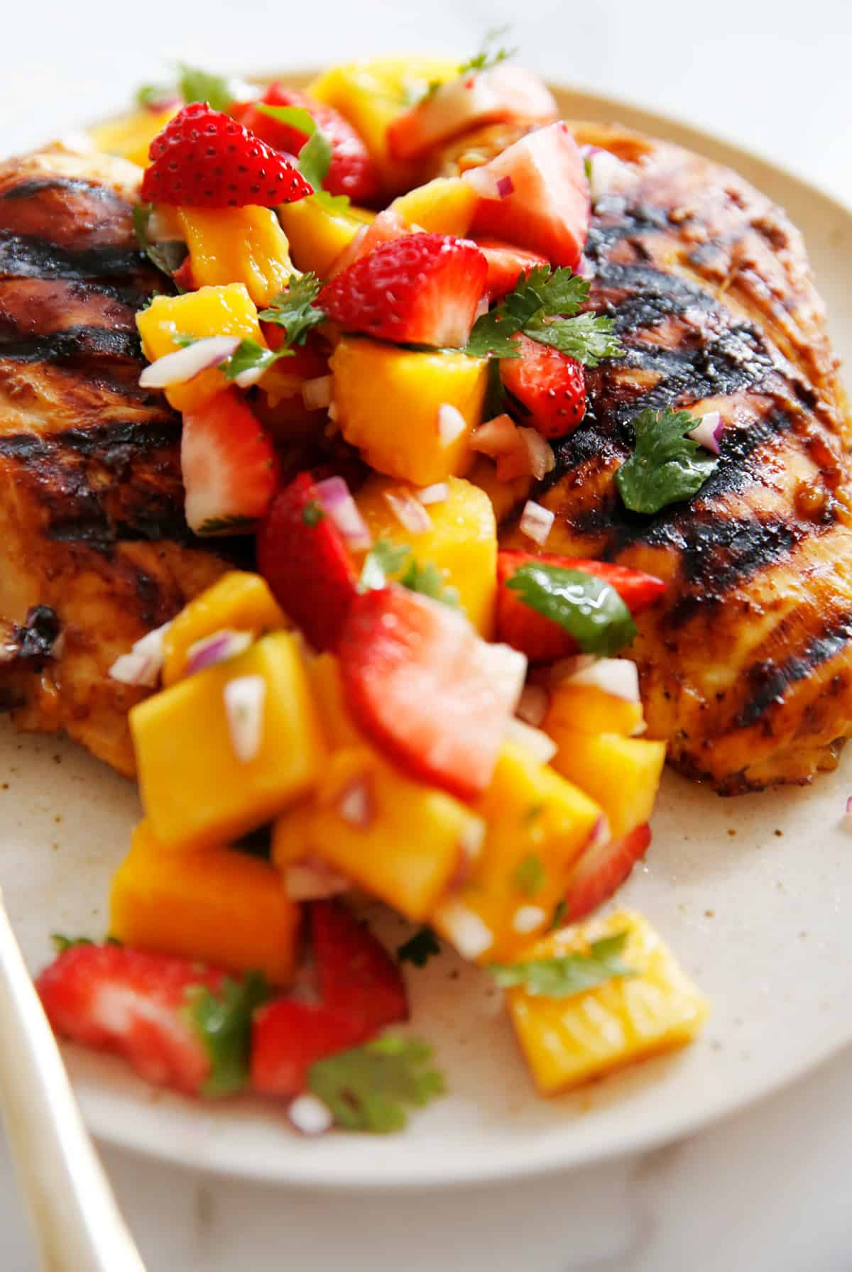 Lexi's Clean Kitchen Strawberry and Mango Salsa Chicken