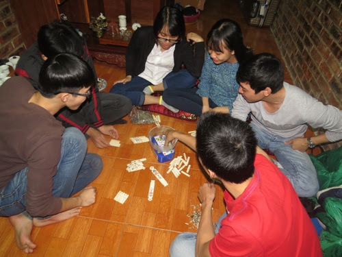 thu-choi-do-xam-huong-ngay-tet-cua-nguoi-hue-1