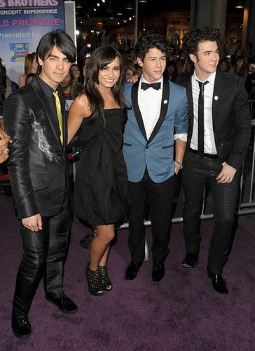 demi lovato red carpet