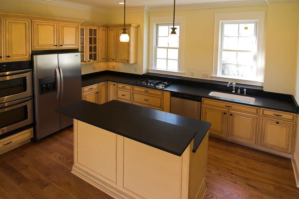 Amazing White Kitchen Cabinets with Black Countertops 1200 x 800 · 803 kB · jpeg