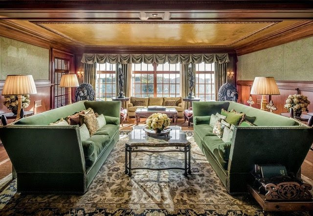 Crown Manor, CA.