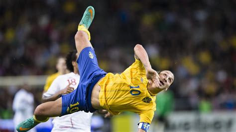 Ibrahimovic soll 2011 einen in südafrika erlegt haben. Zlatan Ibrahimovic: Cristiano Ronaldoâs goal was good but