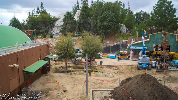 Disneyland Resort, Disneyland, Monorail, Disney California Adventure, Condor, Flats, Grizzly, Peak, Airfield, Construction, Refurbishment, Refurbish, Refurb