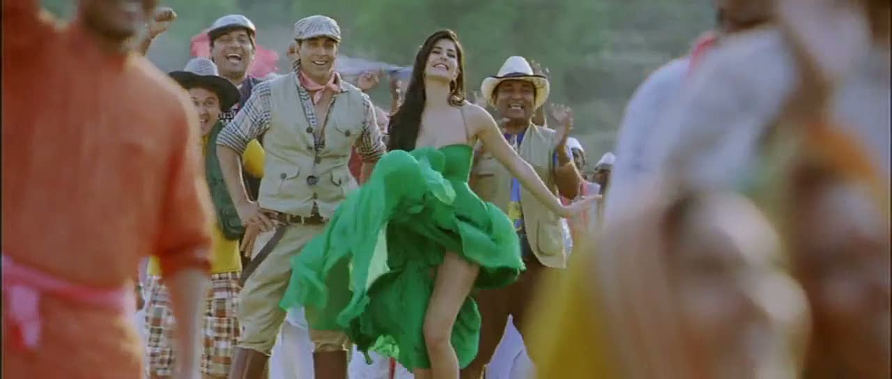 Katrina Kaif upskirt moment from Tees Maar Khan hot photos