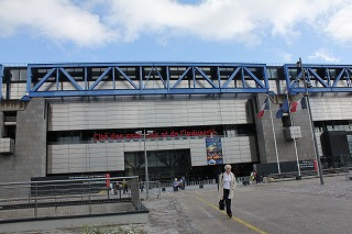 アルゴノート 14年08月06日 水 潜水艦アルゴノートを見にシテ科学産業博物館にやってきた パリ北駅からは地下鉄で数駅だ 博物館自体は18時までやっているのだが 肝心のアルゴノートの見学は16時で締切らしく 内部の見学ができなかった