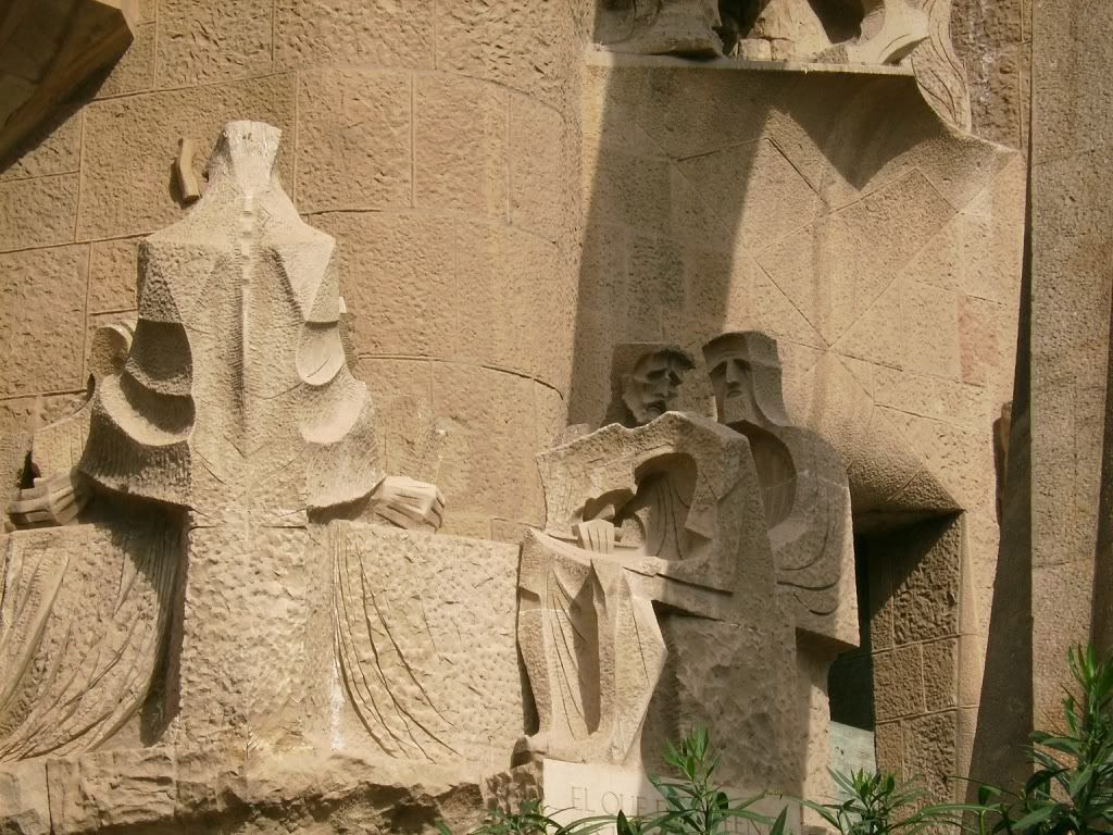 the sagrada familia church, sagrada familia close ups, barcelona attraction