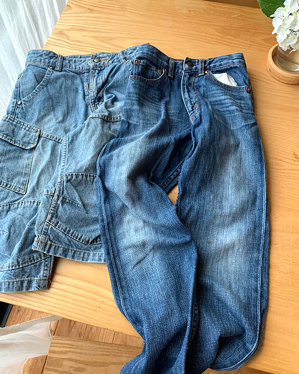 服リメイク 男の子からお下がりのデニムをもらったので100円ショップのワッペンで女の子用にリメイクしてみる 生地屋ぬのとくらしと