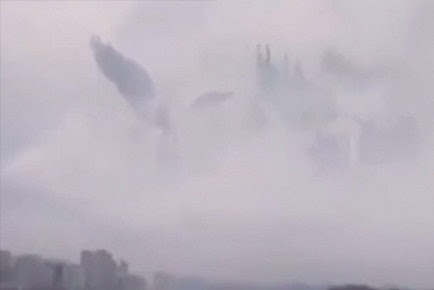 天国への門 それとも天使の合唱団 雲の合間に現れた不思議な現象 不思議探索サイト パラレルわぁるど