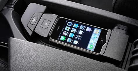 Length 1 m · round cable · connector one: iPhone 5 Adapter Cradle for BMW Now Available - autoevolution