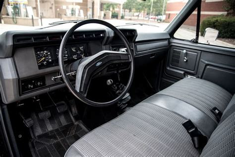 Learn about the first generation ford econoline pickup truck and vans. 1985 Ford F-150 4x4 Flareside 4-Speed | Ford f150, Ford