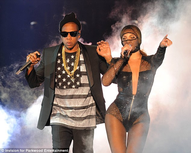 And they're off! On Wednesday, Beyonce and husband Jay-Z kicked off their joint world tour On The Run in spectacular style as they played Sun Life Stadium in Miami, Florida