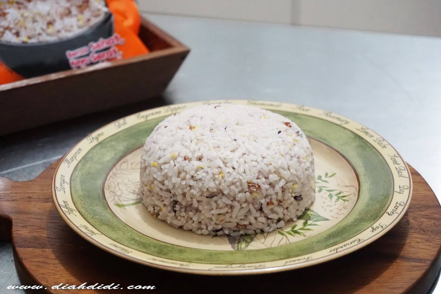 Nasi Gurih Kongbap Plus Empal Basah Daging Sapi | Kumpulan ...