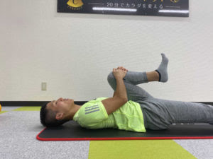 毎日5分でok 股関節のつまりや痛みを解消する方法 くびれサーキット 広島市中区のセミパーソナルジム 月額7800円でトレーナーつき