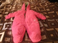 Faded Glory Brand infant girl sz 6/9 months hot pink snowsuit in euc
