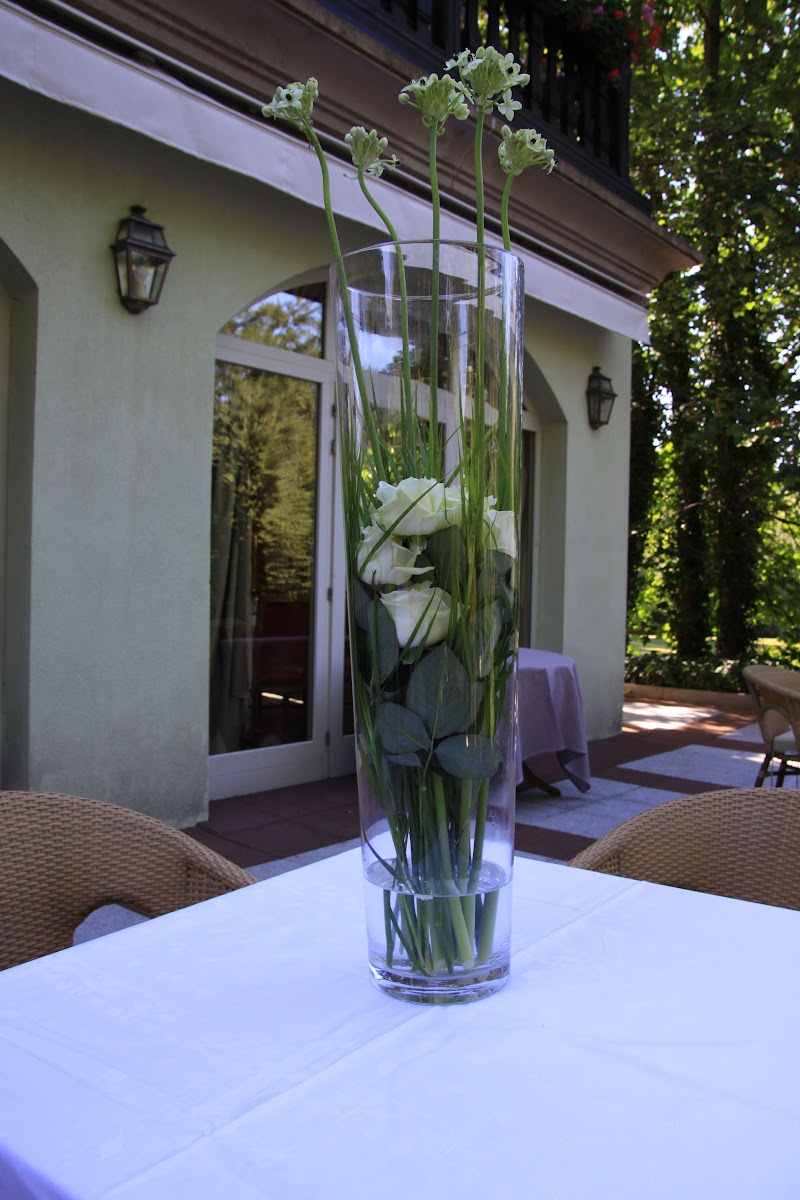 18+ Grand Vase Transparent, Yang Cantik!