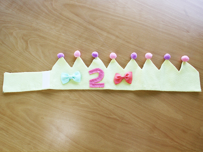 2才誕生日の王冠 フェルトで手作り こどものづくり 子どものためにいろいろ手作り