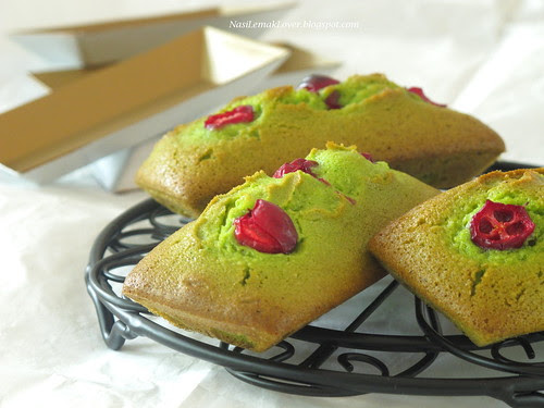 Cranberry and Green tea Financiers