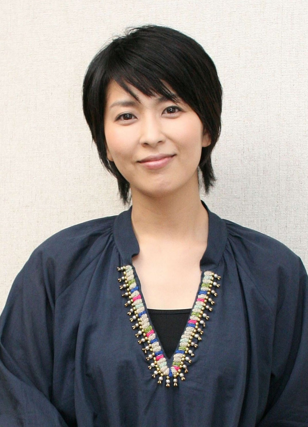 女優 歌手として大活躍中 松たか子の明るくて美人な高画質な画像 壁紙まとめ 写真まとめサイト Pictas