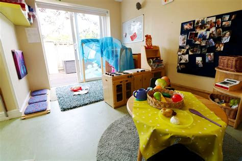  kingswood nursery orchard lea nursery and pre school kingswood