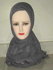 Inspirasi 43+ Warna Jilbab Abu Silver