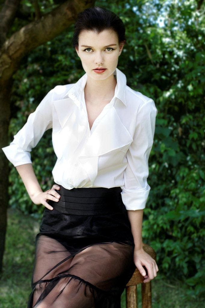 Mr Rose Get Frilled white