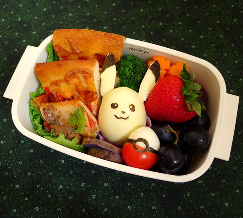 Pikachu and Pokeball Bento by sherimiya ♥