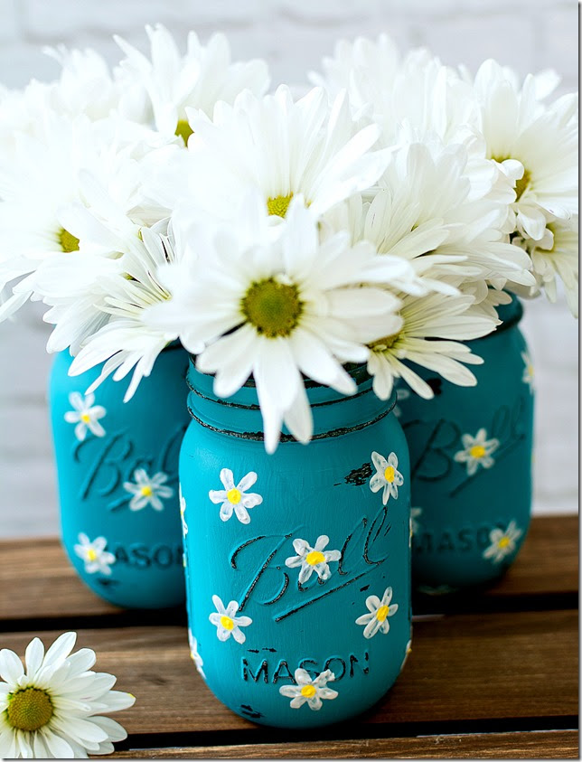 Painted Daisy Mason Jars - Mason Jar Crafts Love