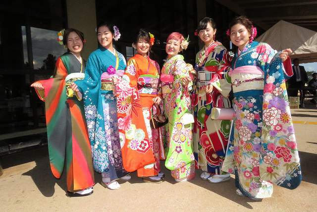 厳かに門出を祝う 沖縄市成人式 琉球新報ローカルblog