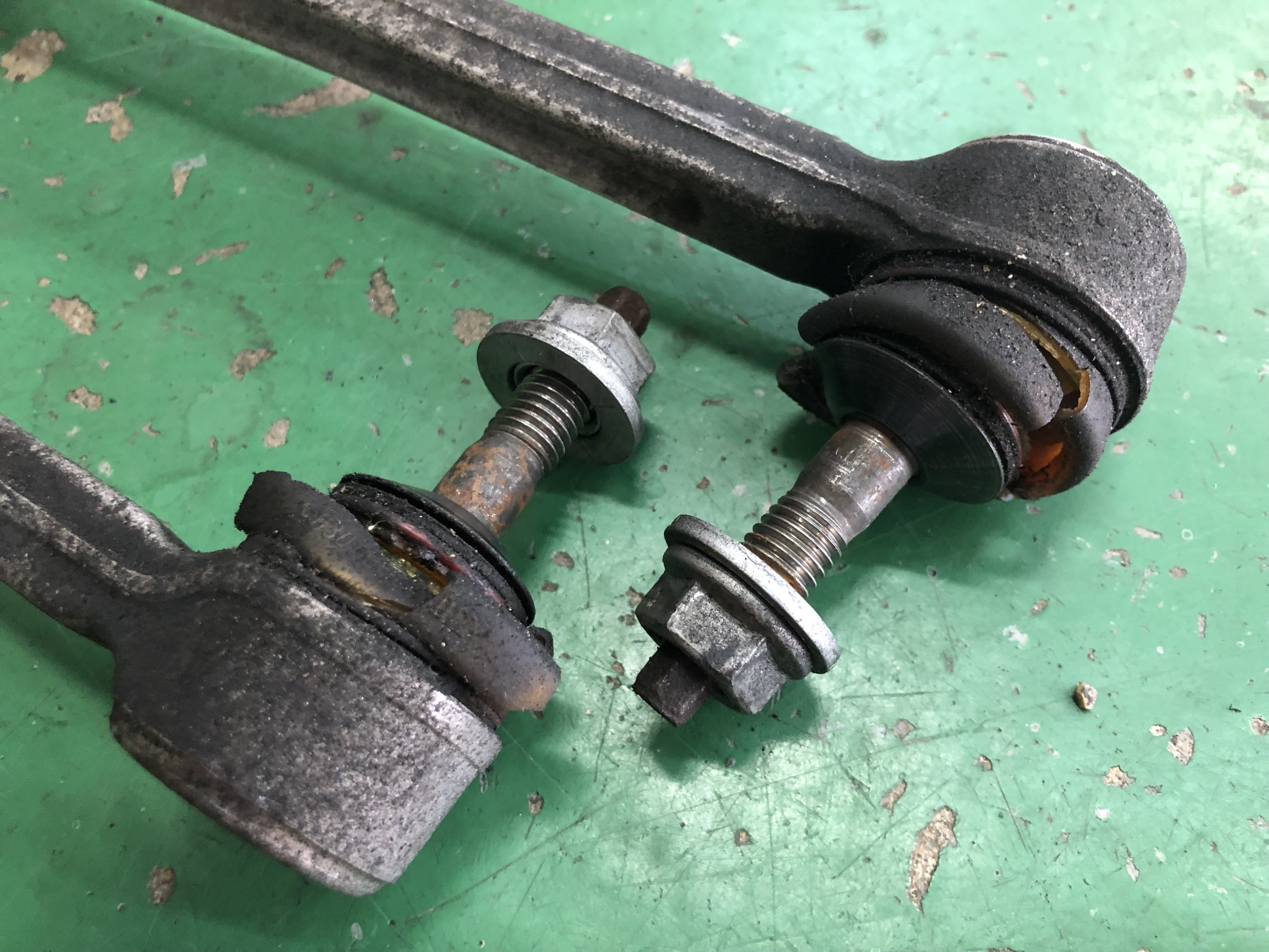 贅沢な乗り心地でした 神戸店長原田ブログ Bmw専門店studie スタディ では Bmw全てのシリーズのカスタマイズ ドレスアップ 車検 点検 オイル交換 タイヤ交換 Bmwに関わる事はなんでもご利用頂けるbmw専門ショップです