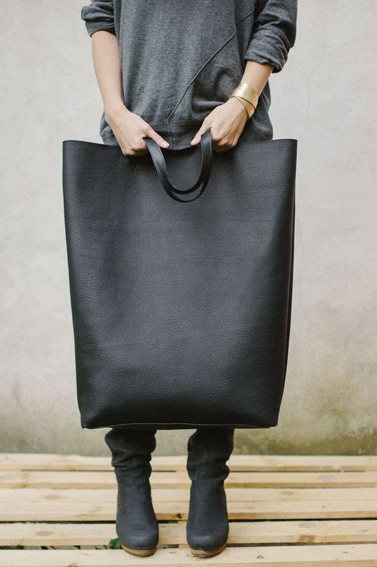 // Black Oversized Giant Bag.