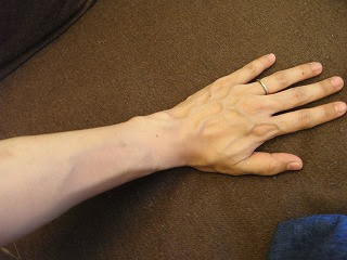 双子ニンプ日記 血管が浮き出た