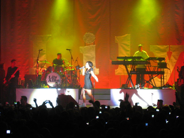 L (73/365) by smileygeekgirl